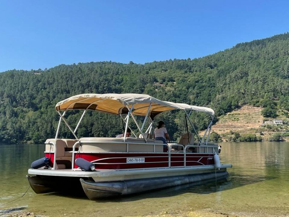 catamaran-ribeira-sacra-barcosacro